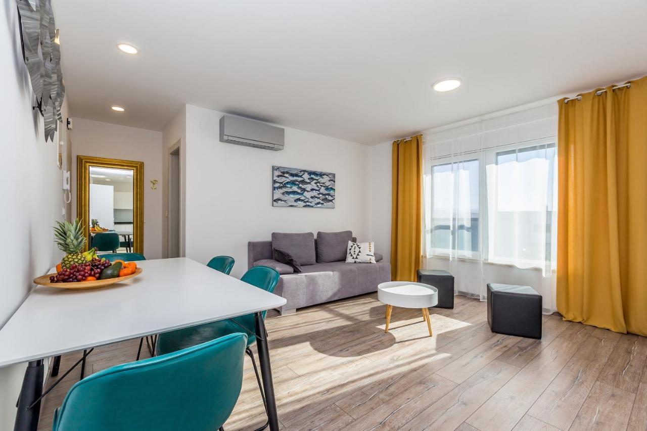 Apartments Luca クルク エクステリア 写真