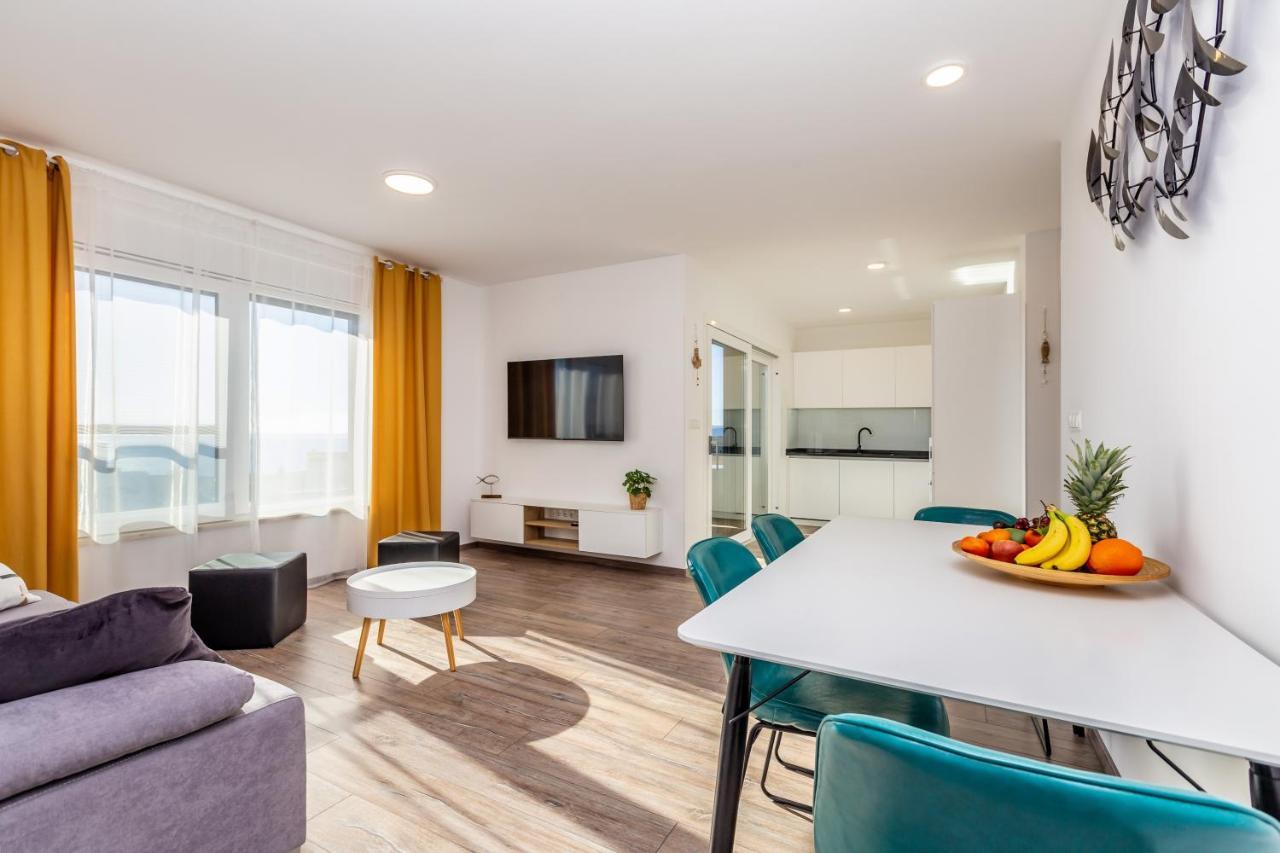 Apartments Luca クルク エクステリア 写真